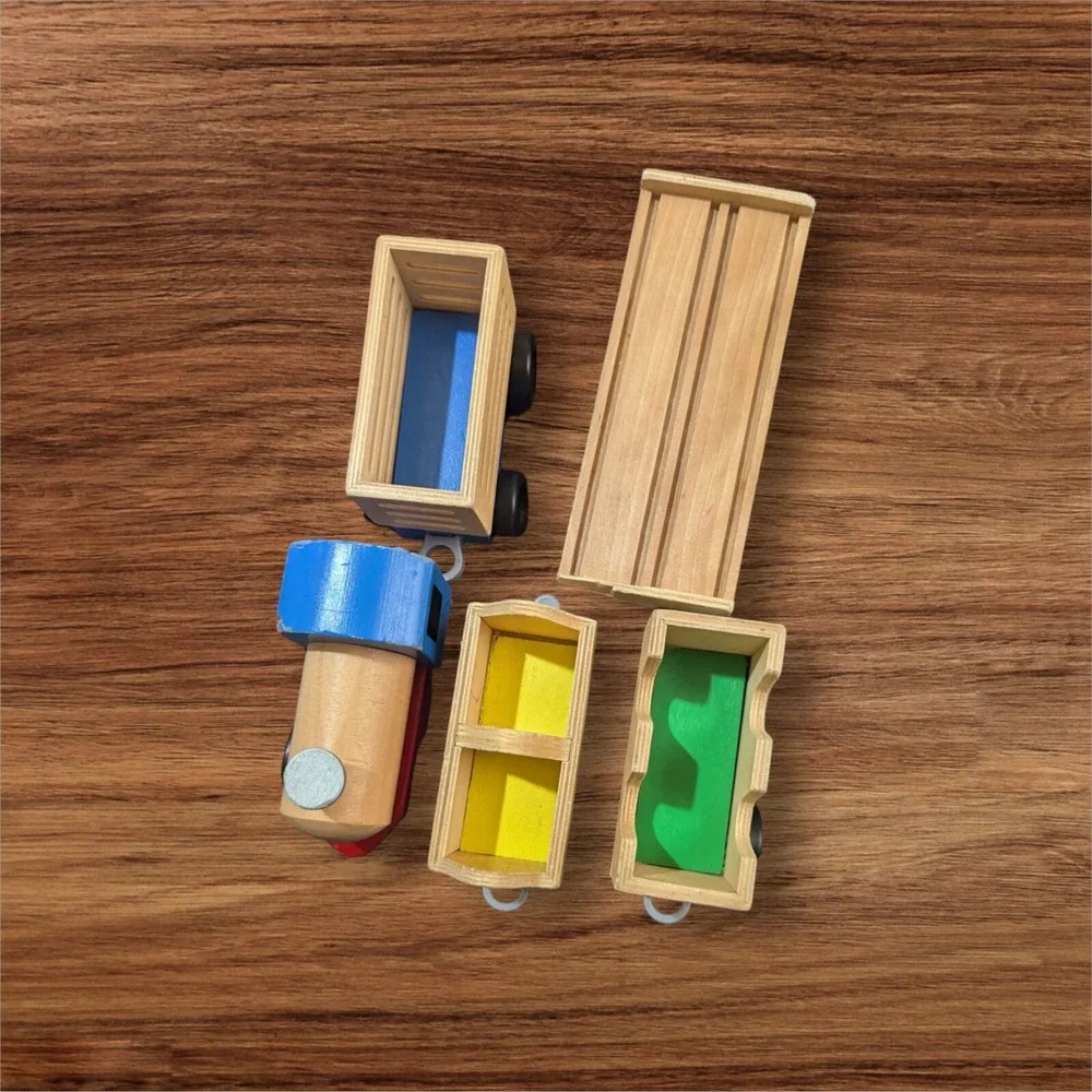 Melissa & Doug Wood Wooden Farm Train Chunky Set 3 cars 1 ENGINE set of 4 #4545‎
